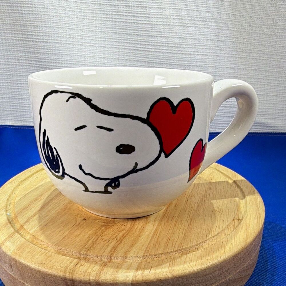 Peanuts Snoopy Happy Valentine's Day Hearts 16oz Ceramic Mug White Red MW/DS